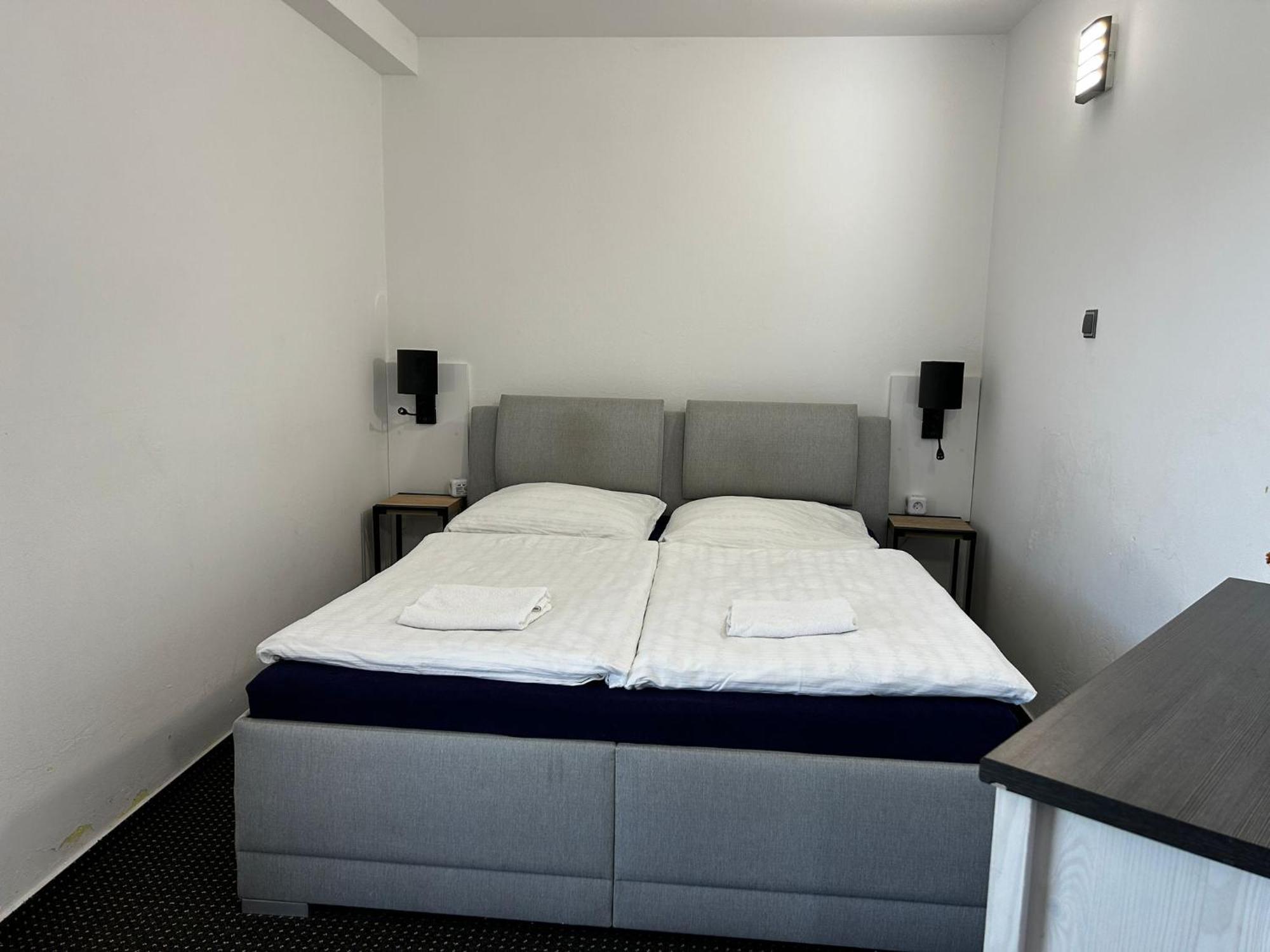 Apartman Hugo Ческе-Будеёвице Экстерьер фото