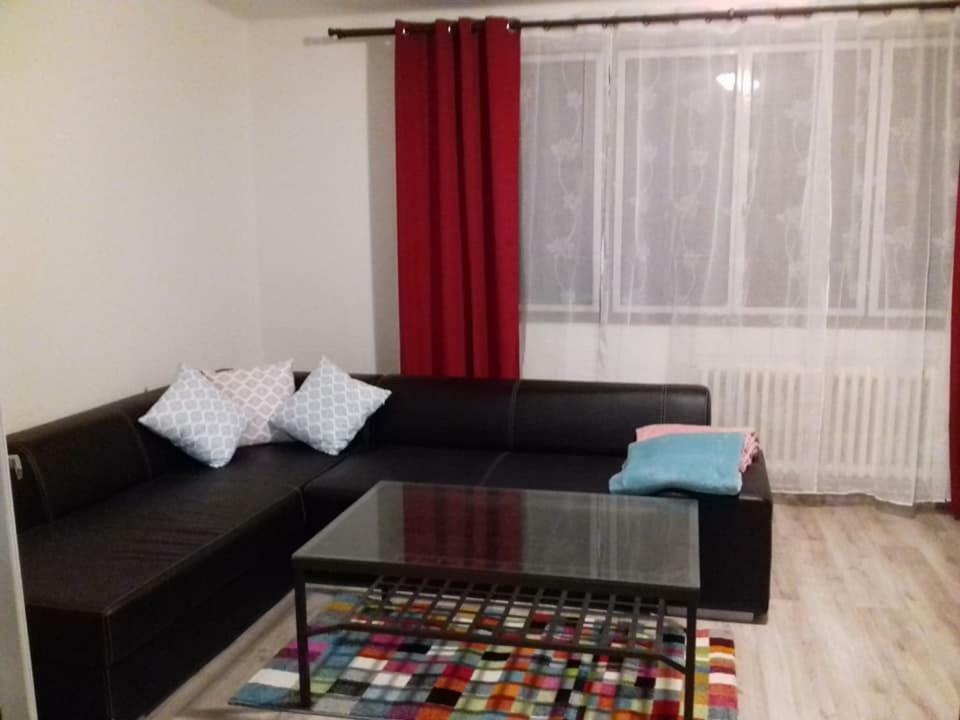 Apartman Hugo Ческе-Будеёвице Экстерьер фото