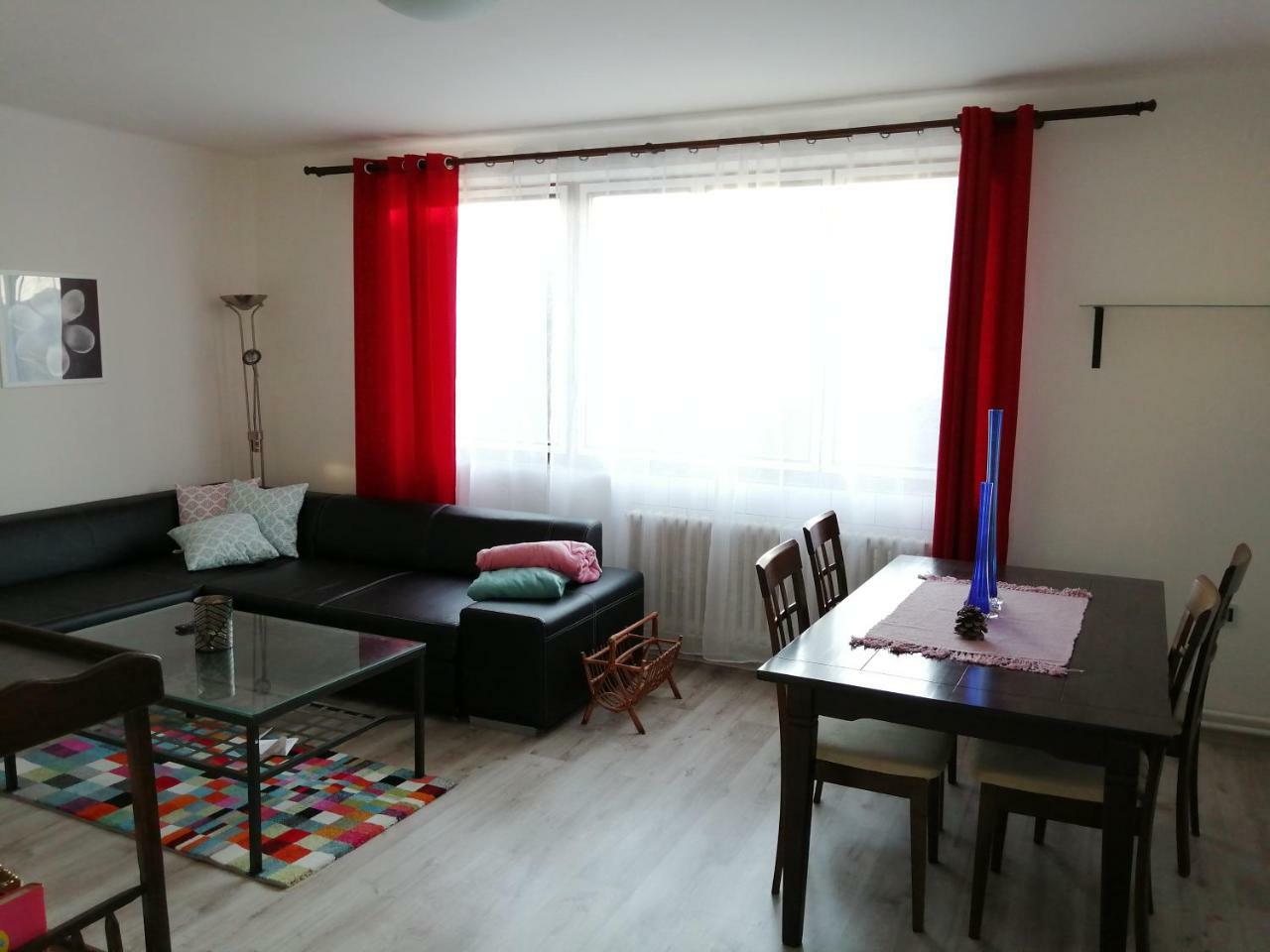 Apartman Hugo Ческе-Будеёвице Экстерьер фото