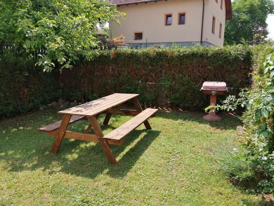 Apartman Hugo Ческе-Будеёвице Экстерьер фото